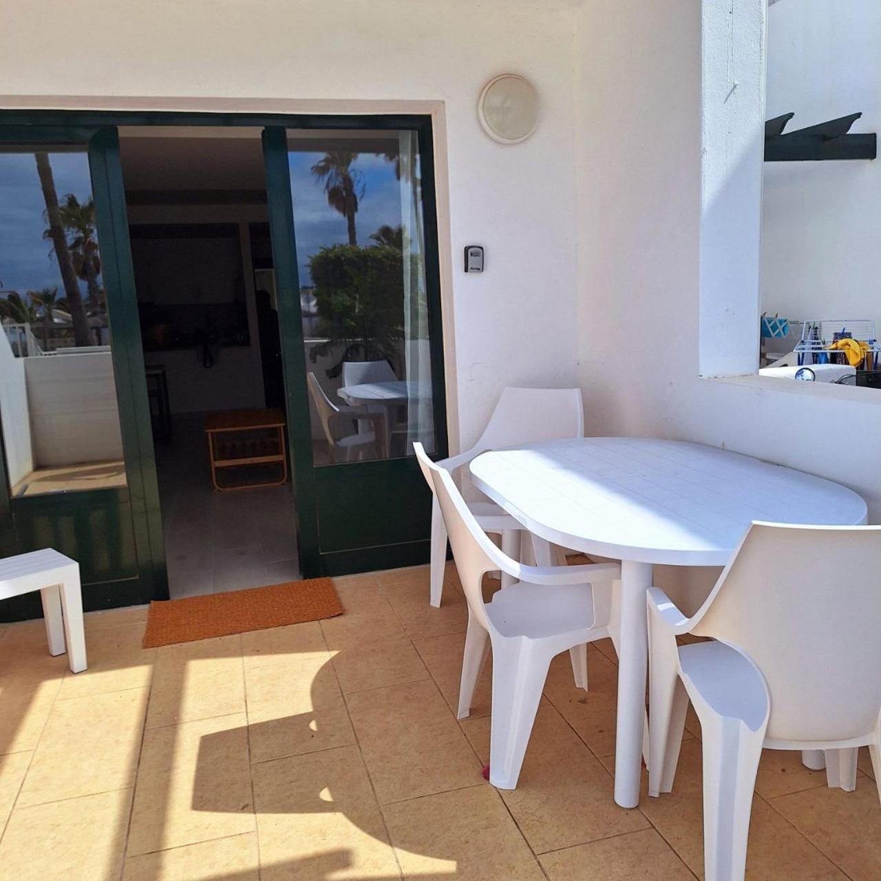 Apartamento Club Valena, Puerto Del Carmen, Lanzarote Тиас Экстерьер фото